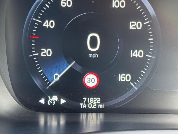 Volvo XC90 2.0 D5 PowerPulse Inscription Auto 4WD Euro 6 (s/s) 5dr