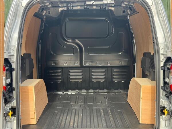Ford Transit Courier 1.0 EcoBoost Limited L1 Euro 6 5dr
