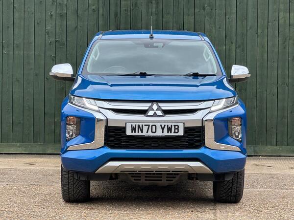 Mitsubishi L200 2.2 DI-D DC Barbarian Auto 4WD Euro 6 (s/s) 4dr