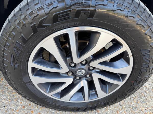 Nissan Navara 2.3 dCi Tekna Auto 4WD Euro 6 4dr