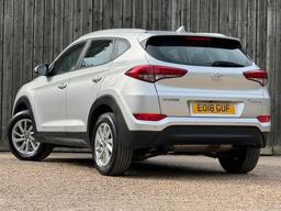 Hyundai TUCSON 1.7 CRDi Blue Drive SE Nav Euro 6 (s/s) 5dr at 12th