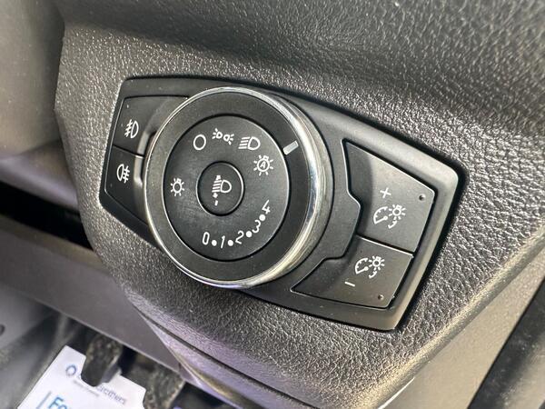 Ford Transit Courier 1.6 TDCi Trend L1 Euro 5 5dr