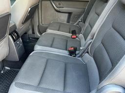 Volkswagen Touran 1.6 TDI SE Euro 5 5dr at 11th