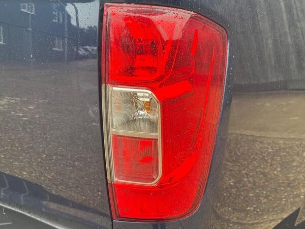 Nissan Navara 2.3 dCi Tekna Auto 4WD Euro 6 4dr