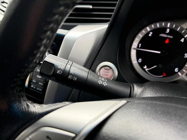 Nissan Navara 2.3 dCi Tekna Auto 4WD Euro 6 4dr