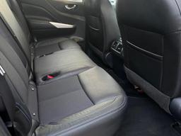 Nissan Navara 2.3 dCi N-Guard Auto 4WD Euro 6 4dr at 41th