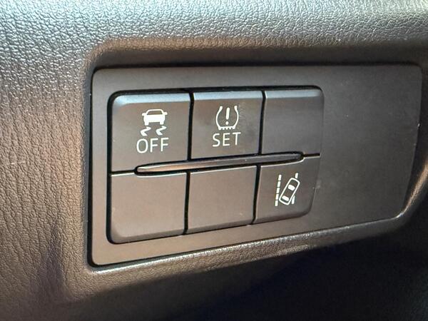 Mazda MX-5 RF 2.0 SKYACTIV-G Sport Nav Auto Euro 6 2dr