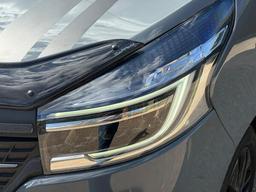 Renault Trafic 2.0 dCi ENERGY 28 Black Edition EDC SWB Standard Roof Euro 6 (s/s) 5dr at 24th