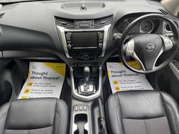 Nissan Navara 2.3 dCi N-Guard Auto 4WD Euro 6 4dr at 2th