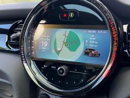 MINI Hatch 2.0 Cooper S Sport Steptronic Euro 6 (s/s) 3dr at 7th