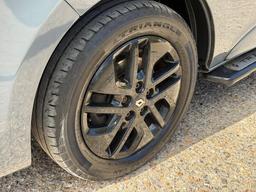 Renault Trafic 2.0 dCi ENERGY 28 Black Edition EDC SWB Standard Roof Euro 6 (s/s) 5dr at 39th