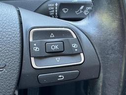 Volkswagen CC 2.0 TDI BlueMotion Tech DSG Euro 5 (s/s) 4dr at 10th
