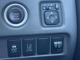 Mitsubishi L200 2.4 DI-D DC Barbarian Auto 4WD Euro 6 4dr at 37th