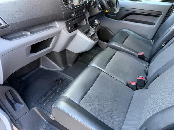 Citroen Dispatch 1.5 BlueHDi 1000 Enterprise Pro M FWD 2 Euro 6 (s/s) 6dr