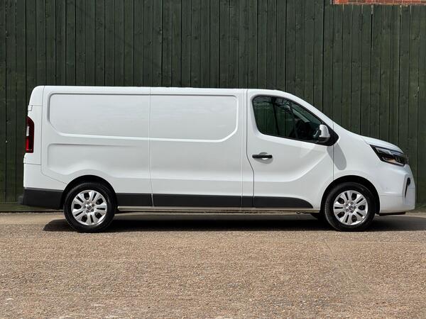 Nissan Primastar 2.0 dCi 30 Tekna L2 H1 Euro 6 (s/s) 5dr