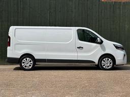 Nissan Primastar 2.0 dCi 30 Tekna L2 H1 Euro 6 (s/s) 5dr at 14th