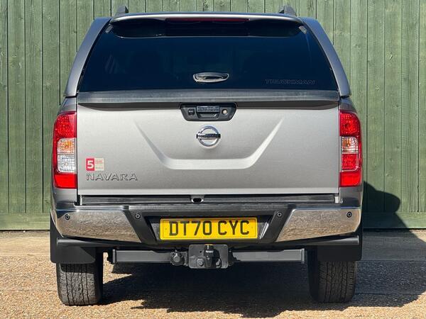 Nissan Navara 2.3 dCi Tekna 4WD Euro 6 (s/s) 4dr