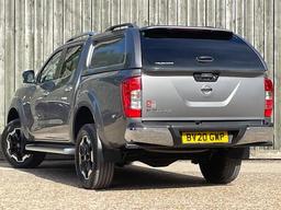 Nissan Navara 2.3 dCi Tekna 4WD Euro 6 (s/s) 4dr at 13th