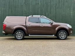 Nissan Navara 2.3 dCi Tekna 4WD Euro 6 (s/s) 4dr at 20th