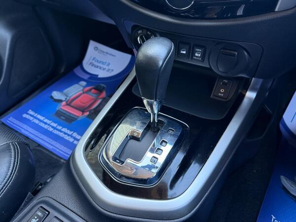 Nissan Navara 2.3 dCi Tekna Auto 4WD Euro 6 4dr