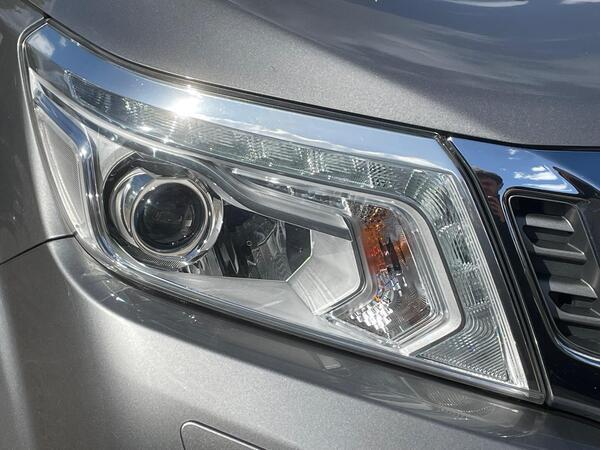 Nissan Navara 2.3 dCi Tekna Auto 4WD Euro 6 4dr