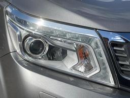 Nissan Navara 2.3 dCi Tekna Auto 4WD Euro 6 4dr at 39th