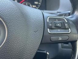 Volkswagen Touran 1.6 TDI SE Euro 5 5dr at 27th
