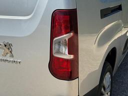 Peugeot Partner 1.5 BlueHDi 950 Professional Premium Long Panel Van LWB Euro 6 6dr at 34th