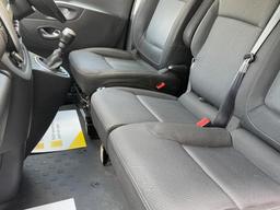 Renault Trafic 2.0 dCi ENERGY 30 Sport LWB Standard Roof Euro 6 (s/s) 5dr at 17th