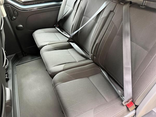 Renault Trafic 2.0 dCi ENERGY 30 Sport Crew Van EDC LWB Euro 6 (s/s) 6dr