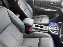 Nissan Navara 2.3 dCi N-Guard Auto 4WD Euro 6 4dr at 22th