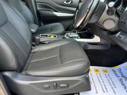 Nissan Navara 2.3 dCi Tekna Auto 4WD Euro 6 4dr at 7th