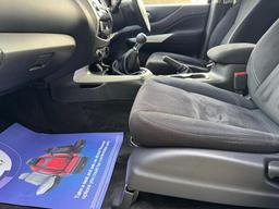 Nissan Navara 2.3 dCi Acenta+ 4WD Euro 6 (s/s) 4dr at 27th