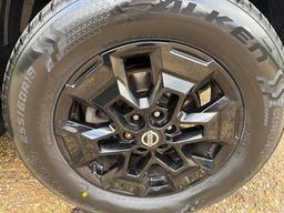 Nissan Navara 2.3 dCi N-Guard Auto 4WD Euro 6 4dr at 32th