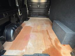 Renault Trafic 2.0 dCi ENERGY 30 Sport LWB Standard Roof Euro 6 (s/s) 5dr at 43th