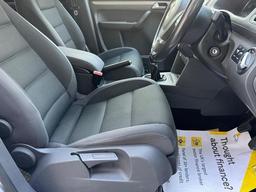 Volkswagen Touran 1.6 TDI SE Euro 5 5dr at 21th