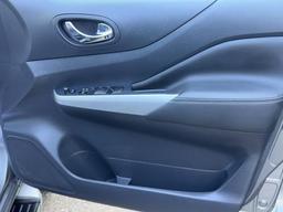 Nissan Navara 2.3 dCi Tekna Auto 4WD Euro 6 4dr at 48th