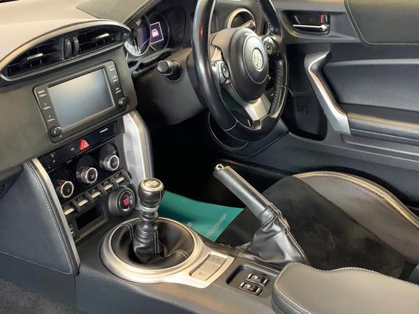 Toyota GT86 2.0 Boxer D-4S Pro Euro 6 2dr