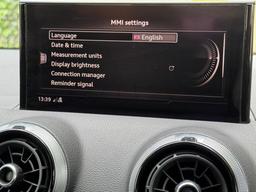 Audi Q2 1.5 TFSI CoD 35 Black Edition S Tronic Euro 6 (s/s) 5dr at 16th