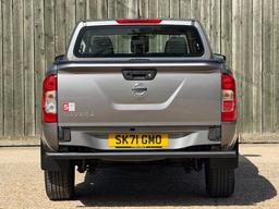 Nissan Navara 2.3 dCi Acenta 4WD Euro 6 (s/s) 4dr at 18th