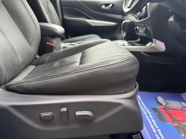 Nissan Navara 2.3 dCi Tekna Auto 4WD Euro 6 4dr