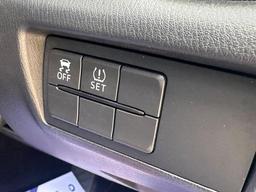 Mazda MX-5 1.5 SKYACTIV-G Icon Euro 6 2dr at 32th