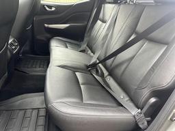 Nissan Navara 2.3 dCi Tekna Auto 4WD Euro 6 4dr at 38th