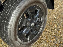 Nissan Navara 2.3 dCi N-Guard Auto 4WD Euro 6 4dr at 42th