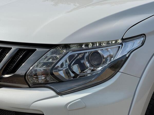 Mitsubishi L200 2.4 DI-D DC Barbarian Auto 4WD Euro 6 4dr