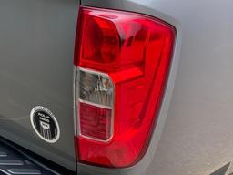 Nissan Navara 2.3 dCi Tekna 4WD Euro 6 (s/s) 4dr at 46th