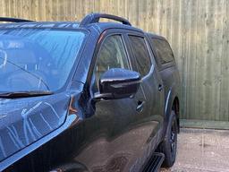 Nissan Navara 2.3 dCi N-Guard Auto 4WD Euro 6 4dr at 38th