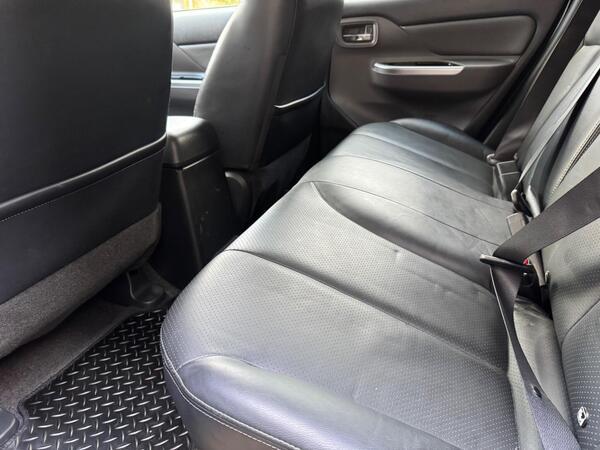 Fiat Fullback 2.4D Cross Auto 4WD Euro 6 4dr