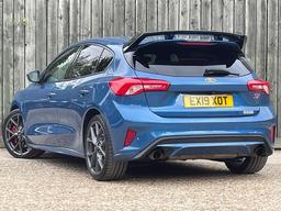 Ford Focus 2.3T EcoBoost ST Euro 6 (s/s) 5dr at 11th