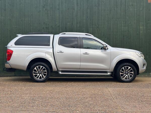 Nissan Navara 2.3 dCi Tekna Auto 4WD Euro 6 4dr